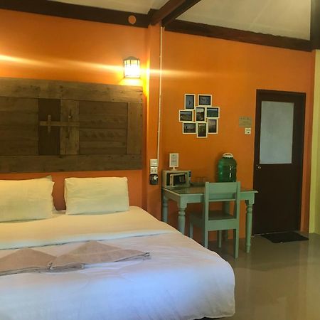 Chomjan Resort Koh Phayam Εξωτερικό φωτογραφία