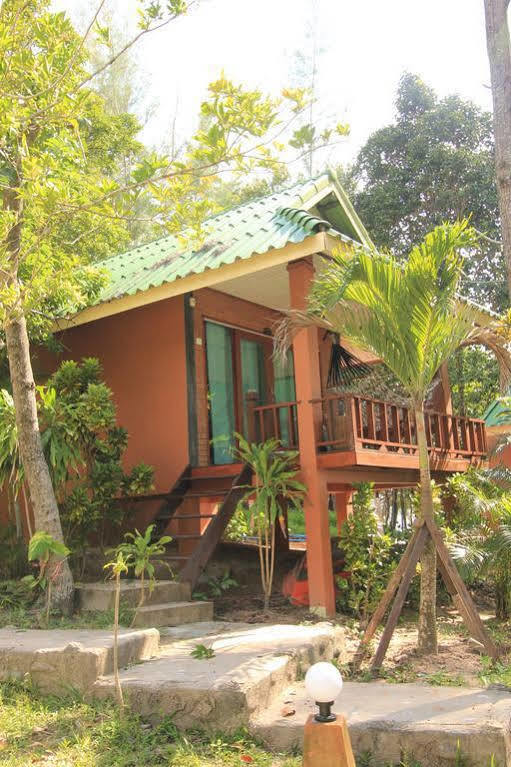 Chomjan Resort Koh Phayam Εξωτερικό φωτογραφία