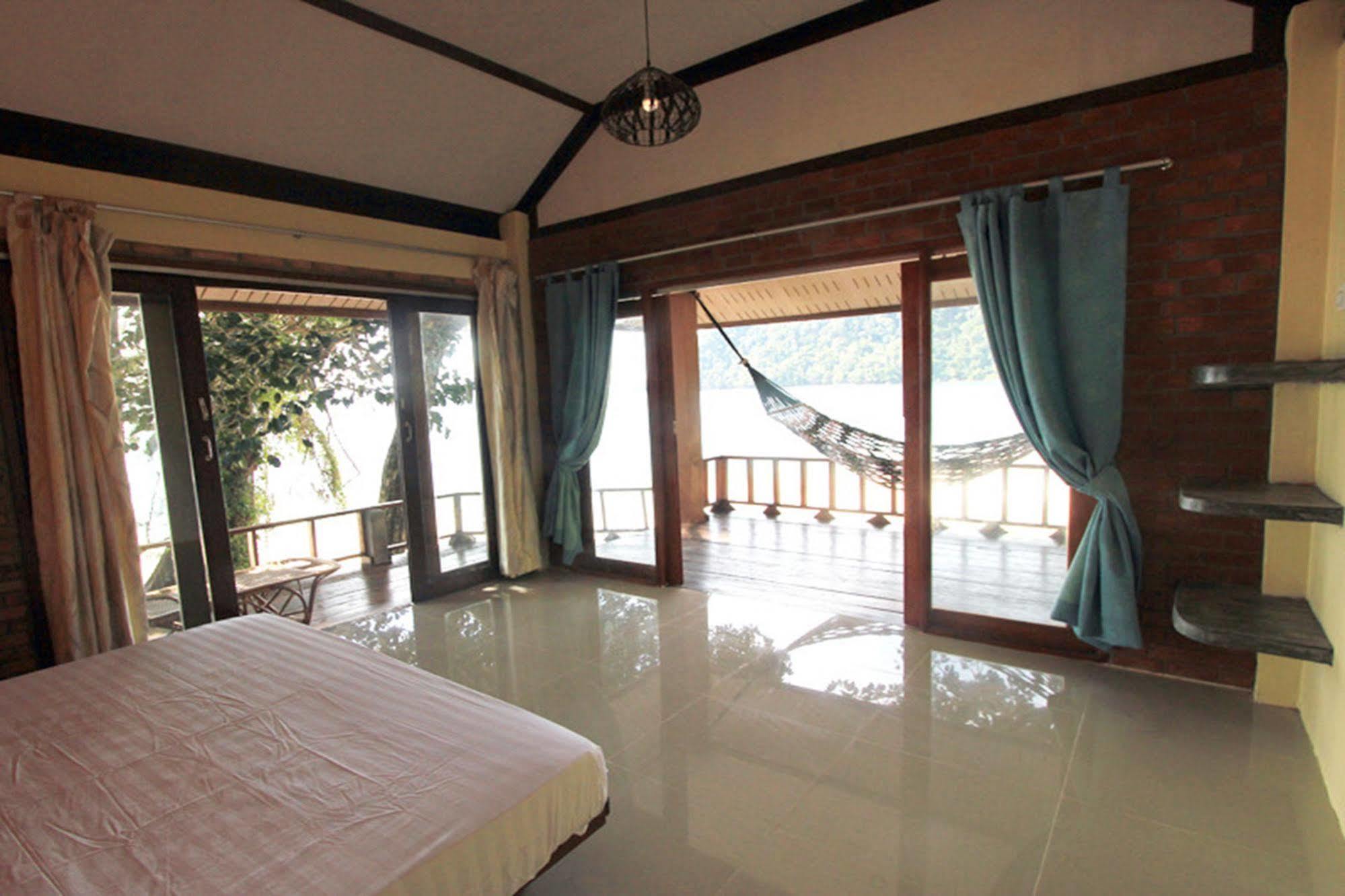 Chomjan Resort Koh Phayam Εξωτερικό φωτογραφία