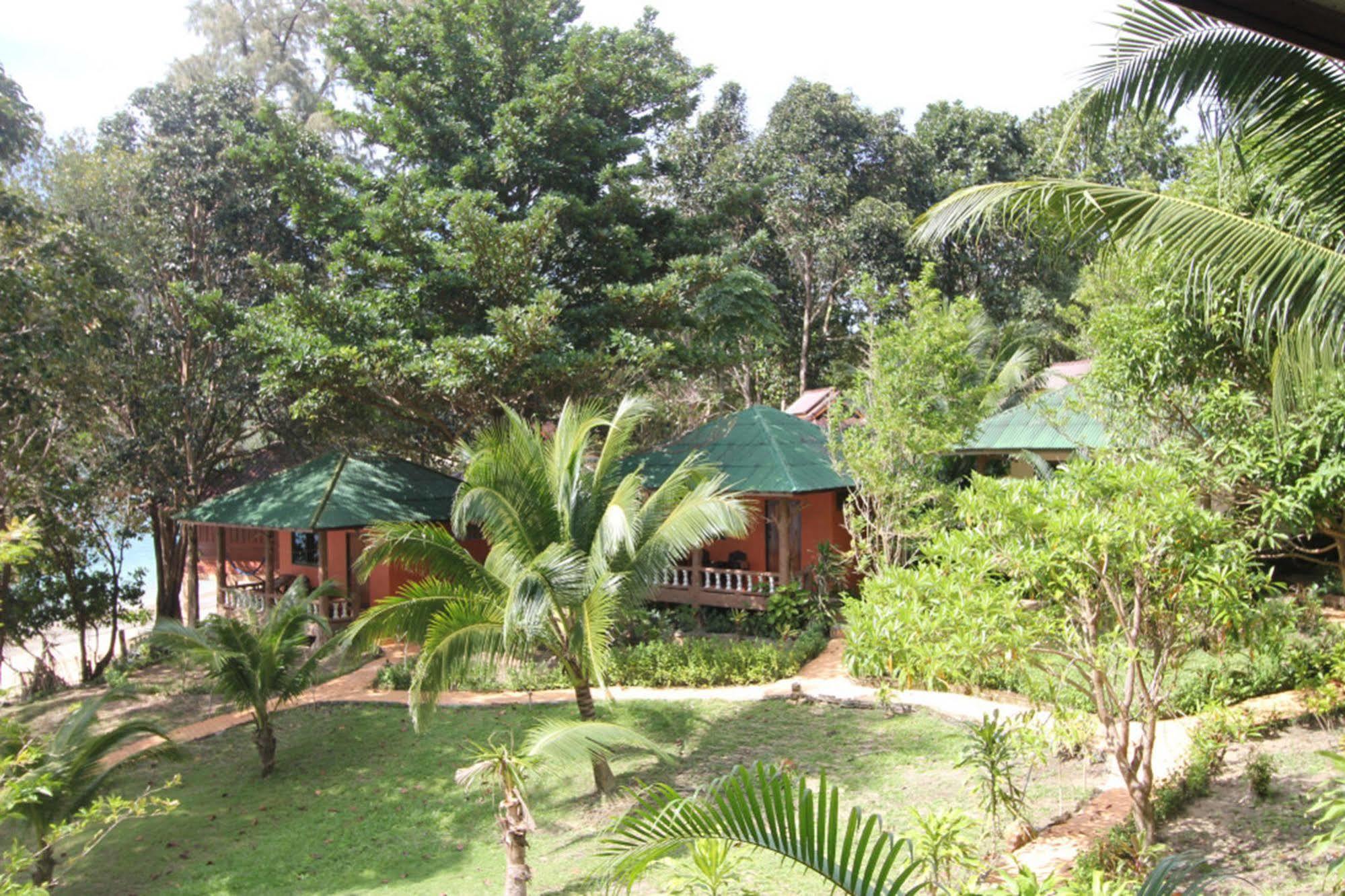 Chomjan Resort Koh Phayam Εξωτερικό φωτογραφία